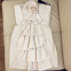 NWT BCBGMAXAZRIA Flower Layered Mini Dress | Size4